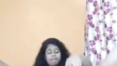 Assam girl fingering and anal dildoing on cam