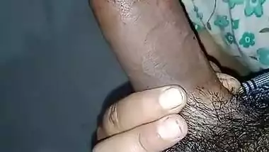 Cute Desi Bhabhi blowjob MMS video