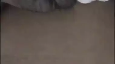 Desi sex videos of an Indian couple fucking in a hotel room