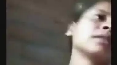 Desi Village Girl Shows Her Boobs and Pussy