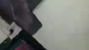 Indian very hot Bhabhi With Neighbour Boy Smooch N Blowjob With Hindi Audio - Wowmoyback
