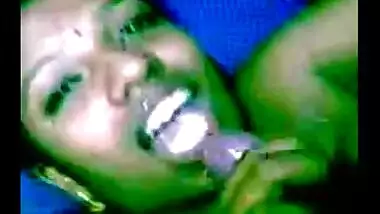Mallu Muslim maid turns horny for sexual course