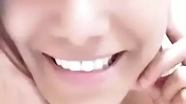 Poonam Pandey webinar on covid – Uncut nipple slip