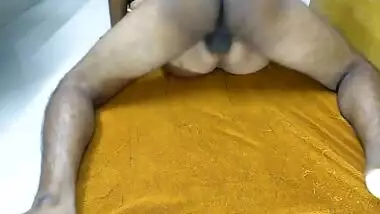 Indian Desi Girlfriend Enjoy Sex with Her Boyfriend in Hotel