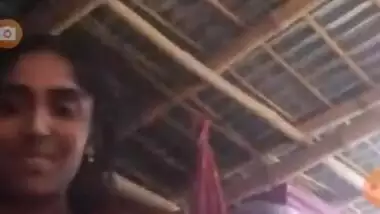 Bangladeshi Girl Showing Her Boobs and Pussy