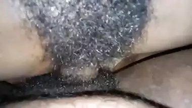 Bushy Indian pussy fucking MMS porn video