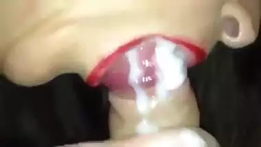 Desi housewife with red lipstick sucks cock and cum