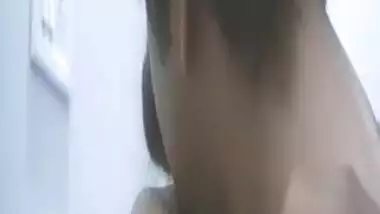 Kiss video of Romancing Indian lovers