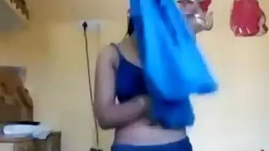 Desi Girl Video Herself Dressing Up For Boyfriend