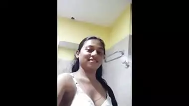 Mallu frnd showing nude body for me