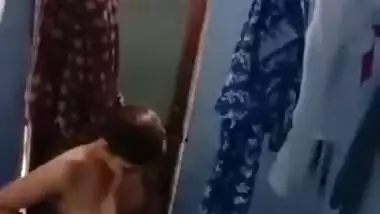 Amateur voyeur XXX camera catches sexy Desi babe taking a shower
