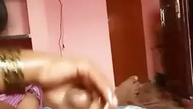 Indian aunty giving dick oil massage