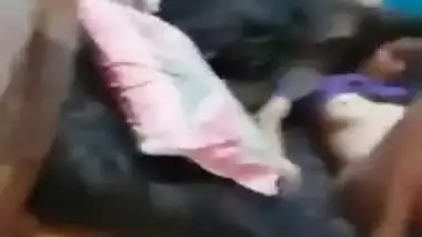 Indian anal sex of a guy fucking his sexy GF’s asshole