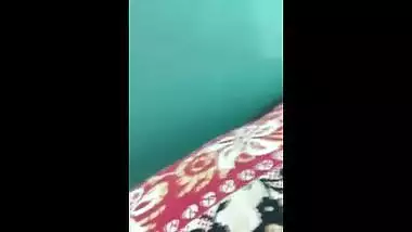 Amateur bhabhi enjoys a quick fuck with her horny husband