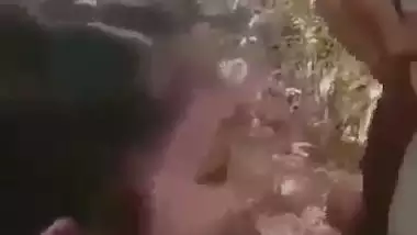 Kinky wife gives an outdoors Indian blowjob to her husband