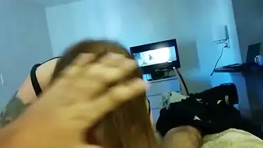 Sexy milf sucking brown indian cock
