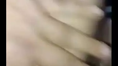 Mature aunty fingering by her house owner