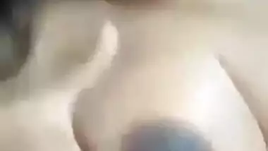Desi cute girl boob show selfie video