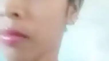 Boyfriend is away and Desi girl films XXX video to send him