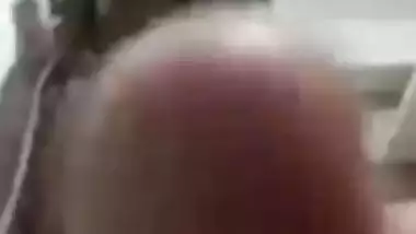 Desi cute Girl Showing Her Boobs