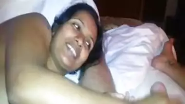 Super Hot Indian Maid Blowjob & Nude Show