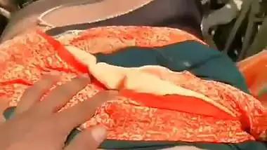 Contractor enjoys desi outdoor sex with a lady laborer