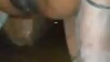 Pissing before bathing