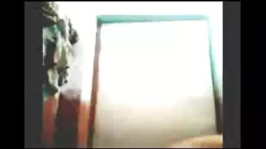 Fsiblog – Desi college girl mast self shoot bath scene MMS