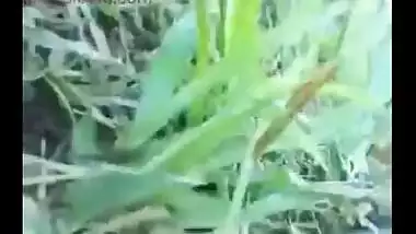 Outdoor MMS scandals of a sexy Manipuri girl