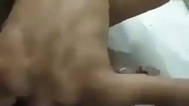 Tamil sex MMS of a man fucking his wife in front of a friend