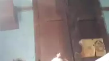 Elated Desi hottie spreads legs to finger her cute cunt for MMS clip