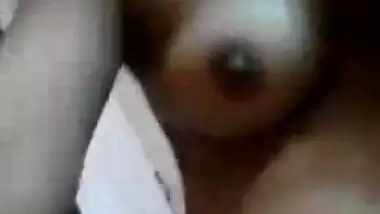 Hyderabad hot bhabhi masturbating hairy pussy