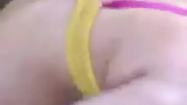 Sweet desi gf bathing