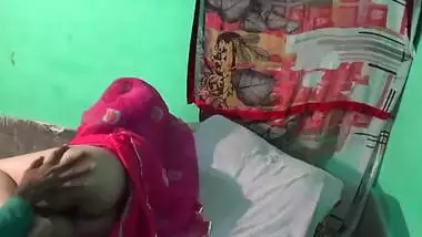 Marwadi bhabhi boobs and ass massage