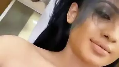 Sri Lankan Queen PiumI Hot Boobs-2