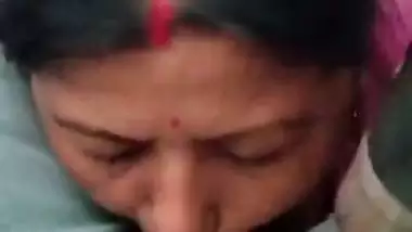 Cute Assamese wife blowjob to husband in running car