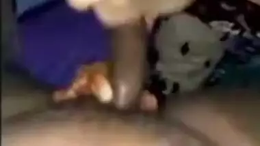 DESI INDIAN GIRL GIVING BLOWJOB