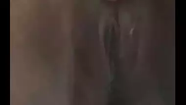 Mature Indian Aunty From Andhra Pradesh Fingering Pussy