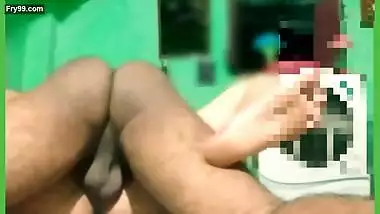 Meri bhabhi ko mera hi lund pasand hai.kya chudai hui hai