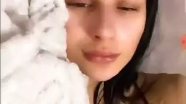 Famous insta influencer ritika sharma opps nippel slip