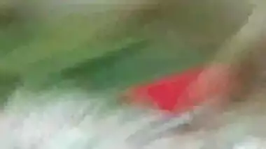 Sexy Desi Girl Shows Her Boobs and Pussy