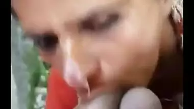 Gand maro our gand markar muh me pelo pelte huye mal girao