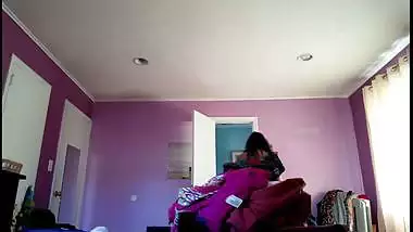 Spying on matured desi aunty dressing in bedroom
