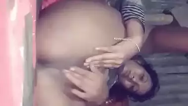 Bangladeshi Cute Horny Village Girl Pussy Fingering 2 New Clips Part 1