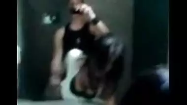 Cute Indian Babe fucked in Mall Wash Room