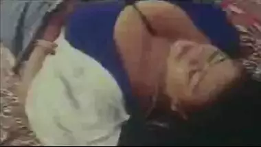 Garam Pyasi Bhabhi enjoy desi foreplay with neighbor