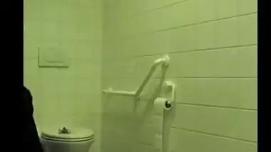 Bengaluru big ass office colleague anal sex in washroom