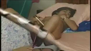 Young teen saeeda indian playing for boyfriend on cam