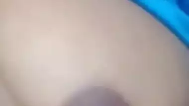Mature Desi whore reveals her big natural tits for selfie XXX video