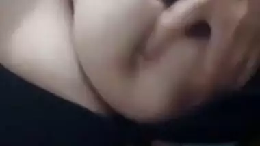 Big boobs bhabhi showing her boobs